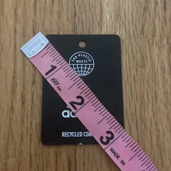 Adidas Tag - Picture 5 of 5